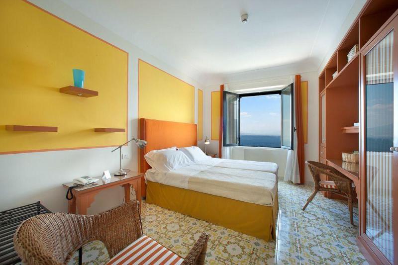 סורנטו Hotel Minerva מראה חיצוני תמונה